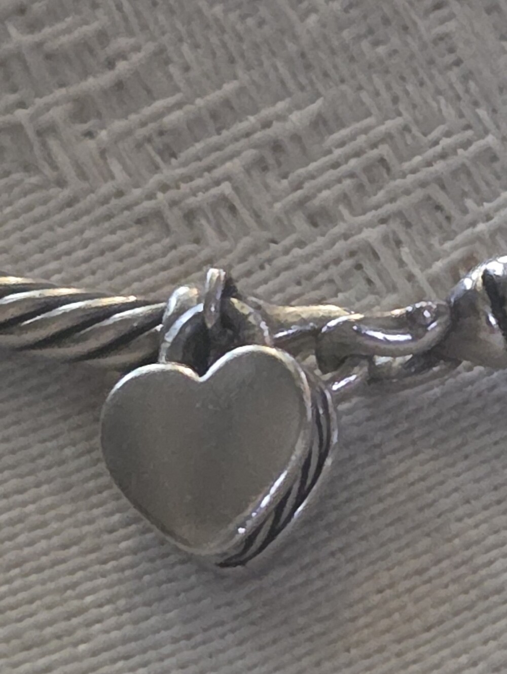 David Yurman Cable Collectibles Heart Lock Bracelet with Diamonds - Picture 16 of 16
